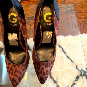 Guess Brand leopard print -size 9. Worn once. Very nice and eloquent.